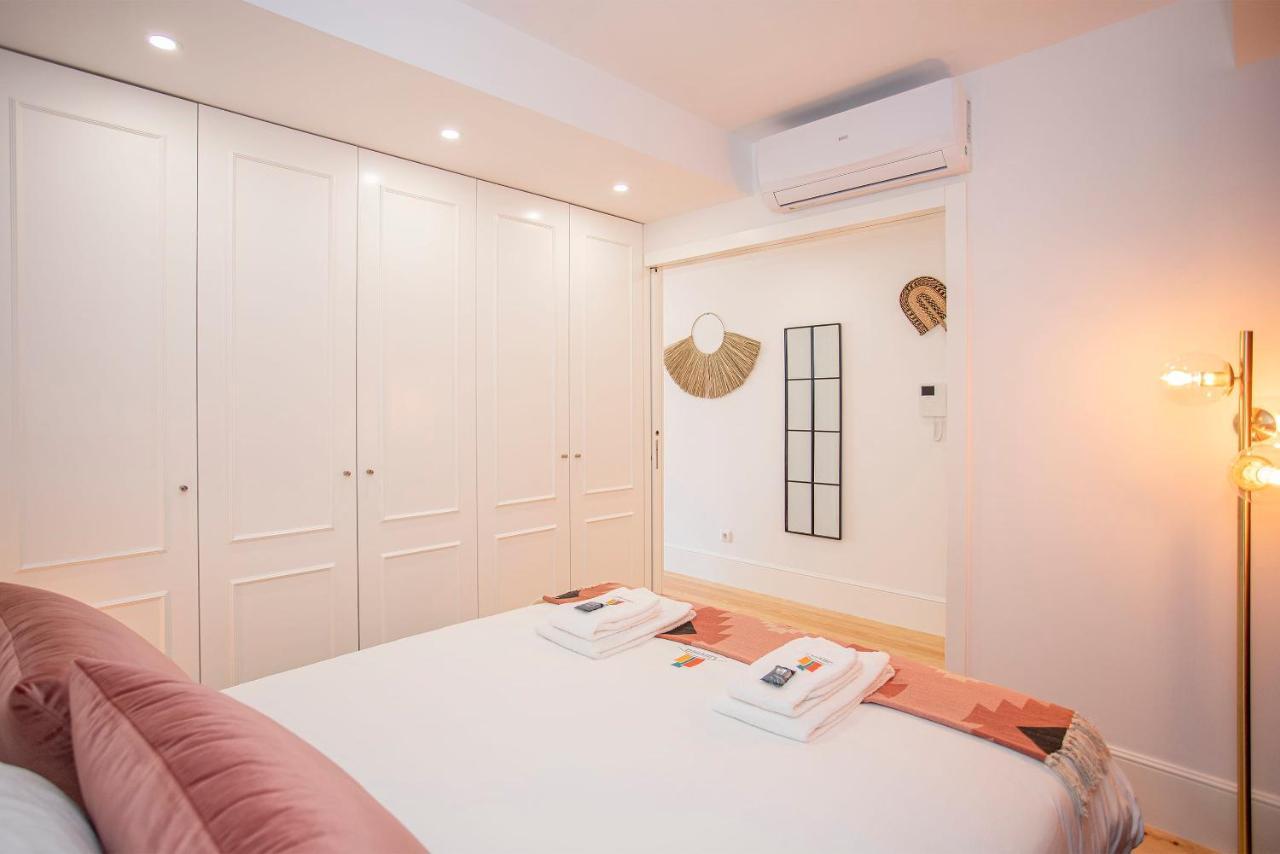 Liiiving In Porto - Flores Design Experience Apartments Екстер'єр фото